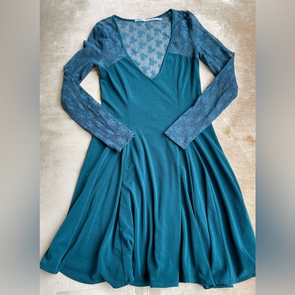 kiyonna mademoiselle lace cocktail dress reviews Kiyonna Luna Lace Dress main image 1